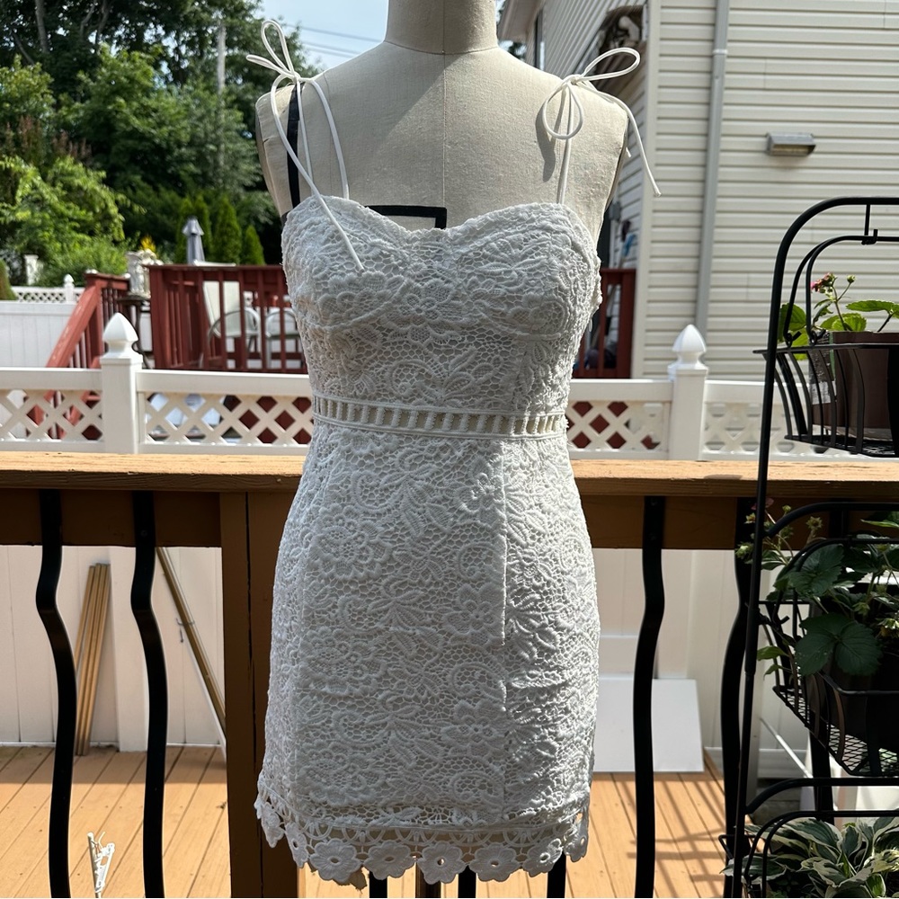 Mini Dress in Ivory / White